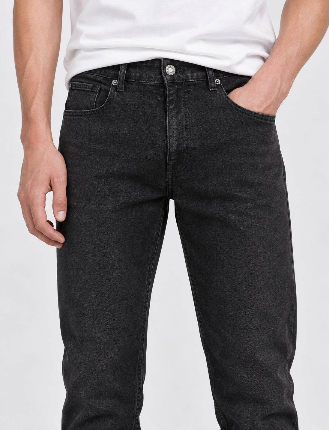 Grey Tapered Jeans – detail